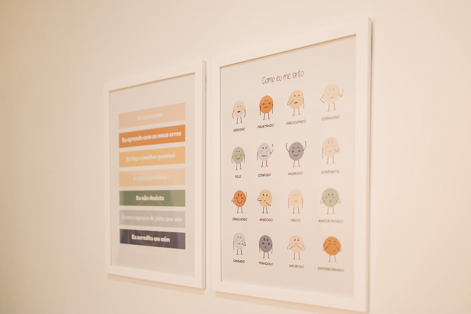 Quadros e decoração do Espaço Humma